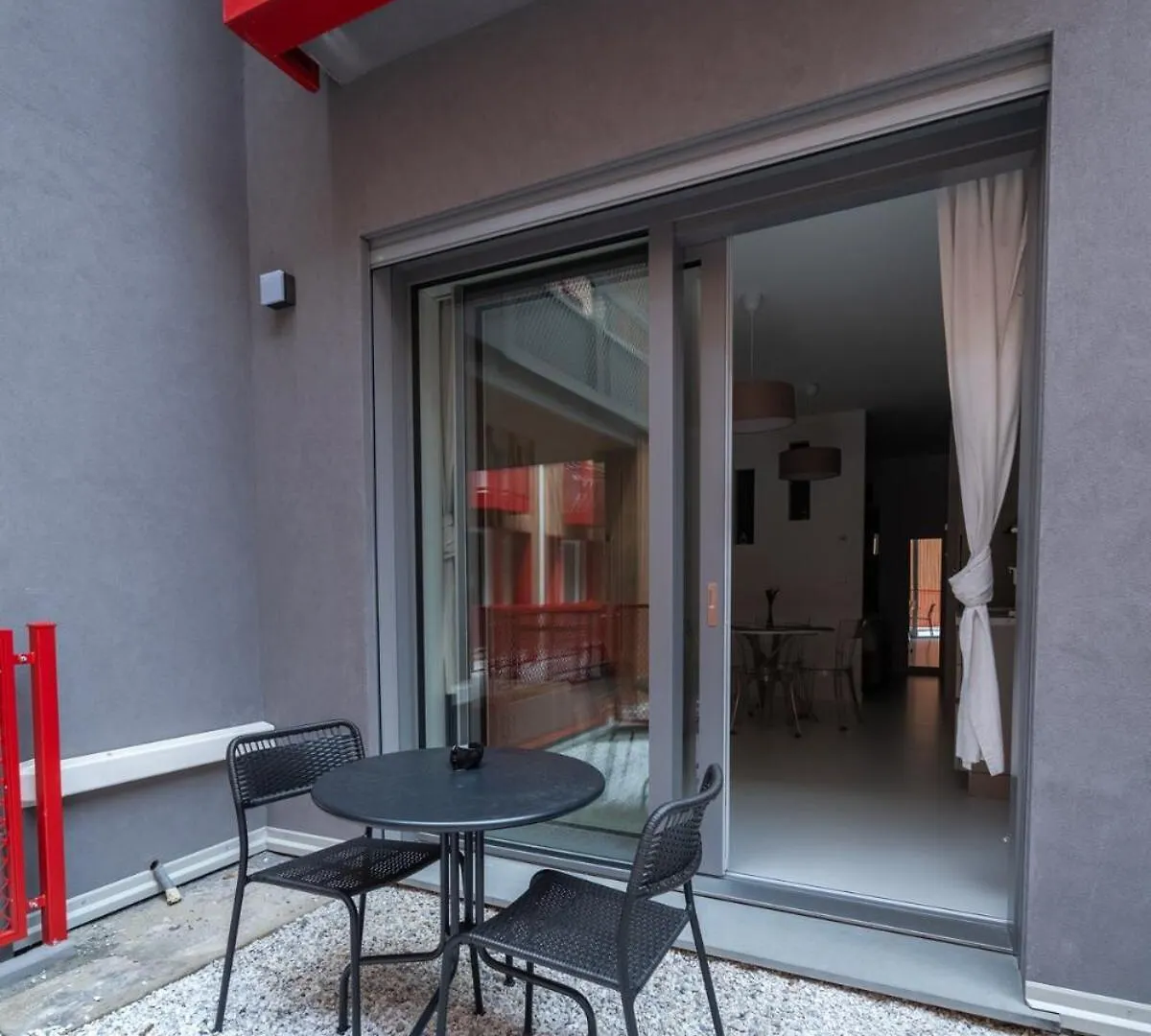 Homeby, Mascarella Patio Apartment Bologna