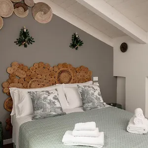  Apartment L'8 Boutique Design