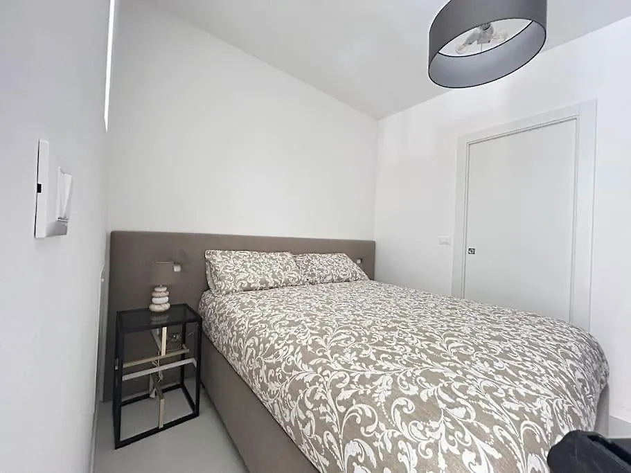 Homeby, Mascarella Patio Apartment Bologna