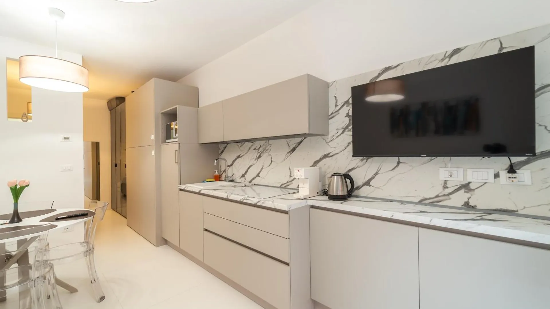 Homeby, Mascarella Patio Apartment Bologna