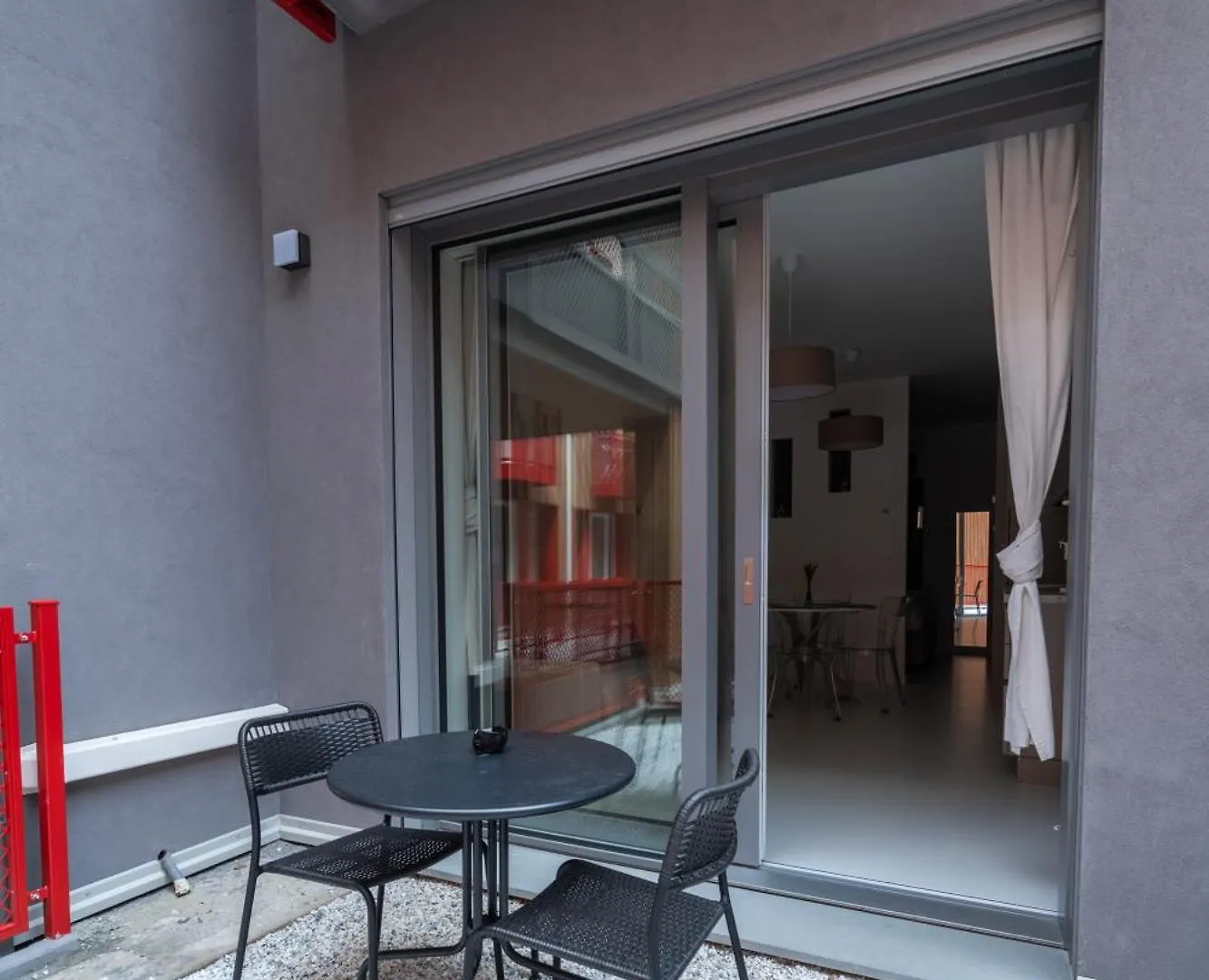 Homeby, Mascarella Patio Apartment Bologna Italy