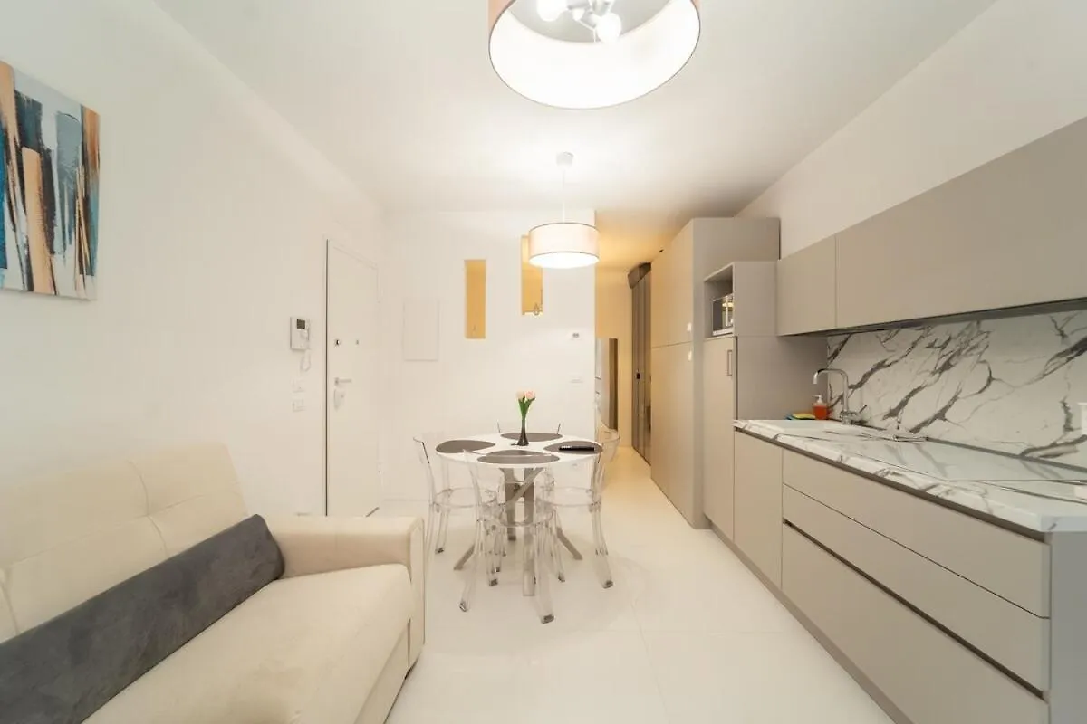 Homeby, Mascarella Patio Apartment Bologna