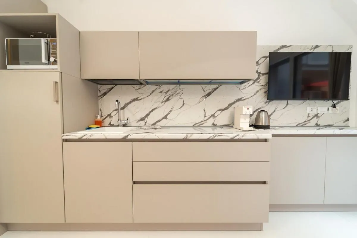 Homeby, Mascarella Patio Apartment Bologna Italy