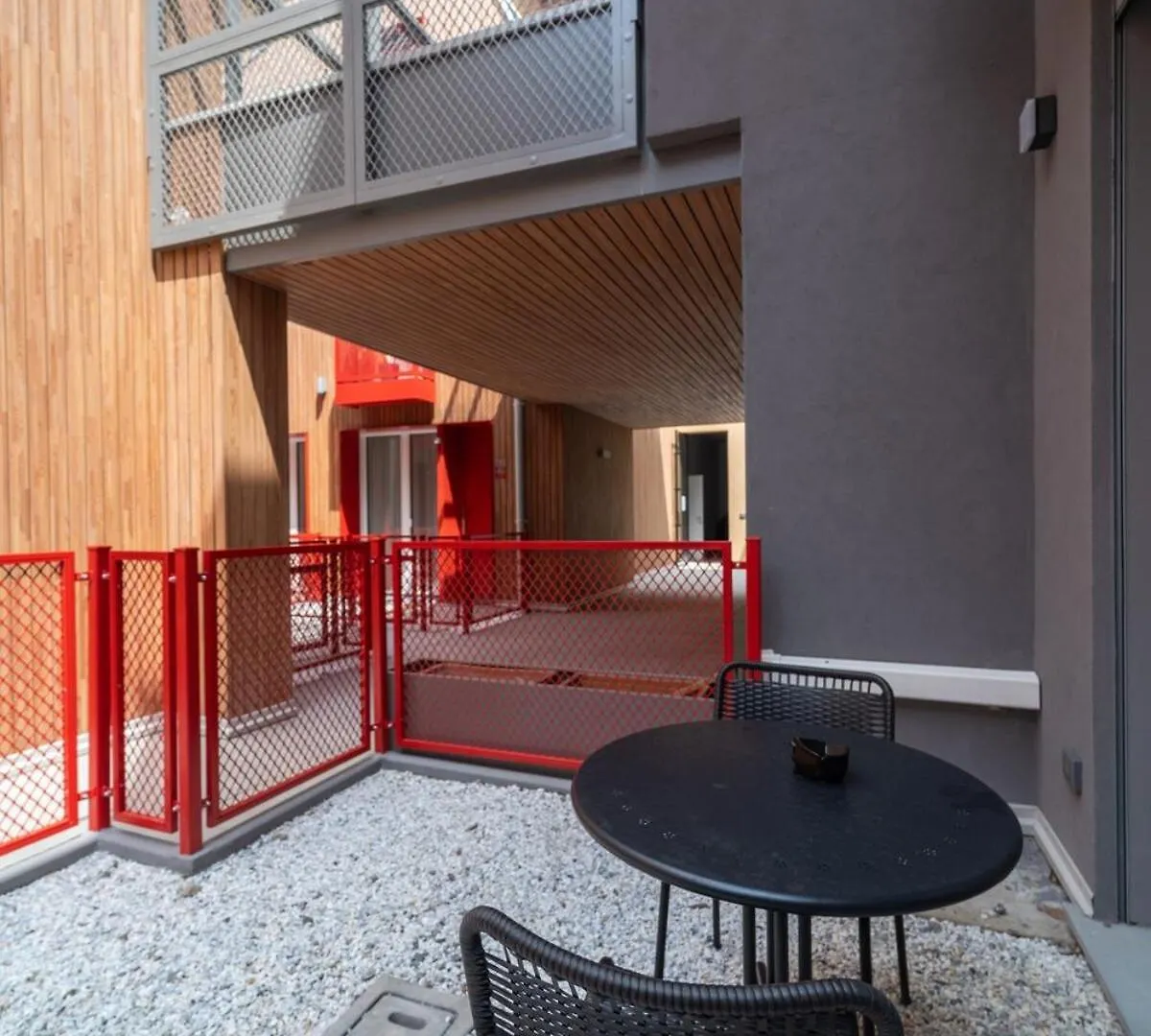 Homeby, Mascarella Patio Apartment Bologna Italy