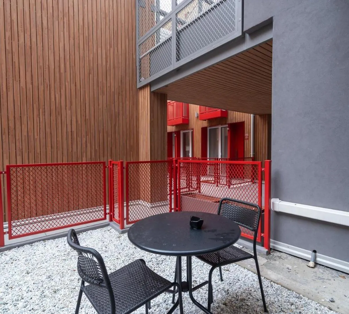 Homeby, Mascarella Patio Apartment Bologna